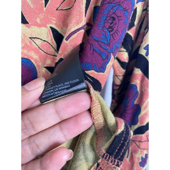 Urban Outfitters Silence + Noise Mia Cutout Surplice Top M - Picture 5 of 7